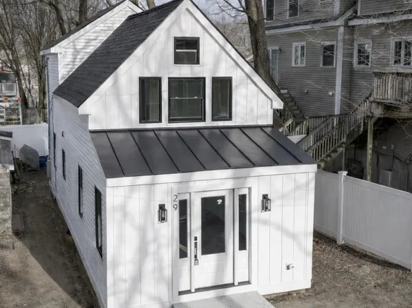 29 Thorwald Avenue, Hampton, NH 03842