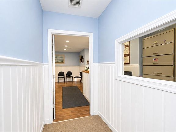 4th image of 9602 4th Ave #L1