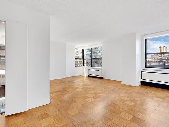 4th image of 247 W 87th St #16B
