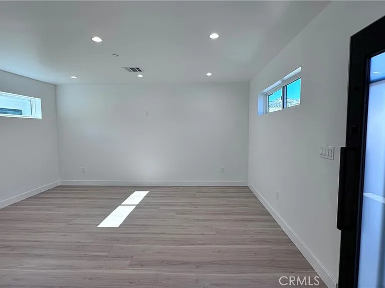 2135 N Brighton St #101 — Photo 2