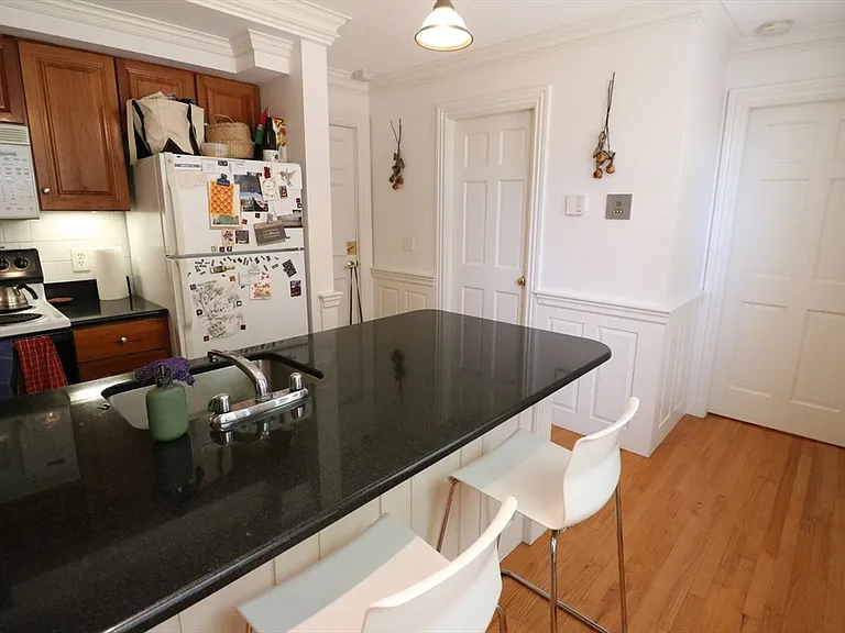 30 Upland Rd #14 — Photo 9
