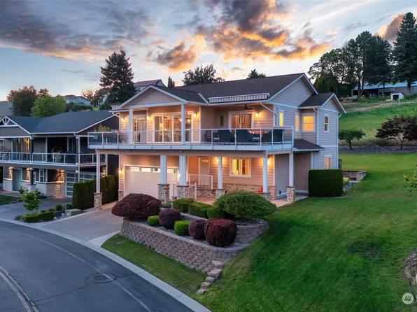 529 Village Drive, Manson, WA 98831