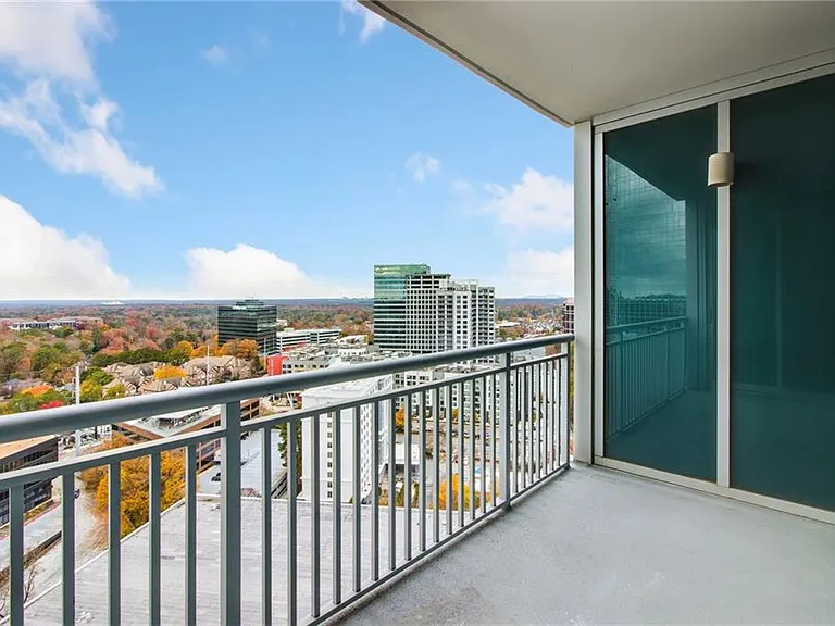 3338 Peachtree Rd NE #2401 — Photo 27
