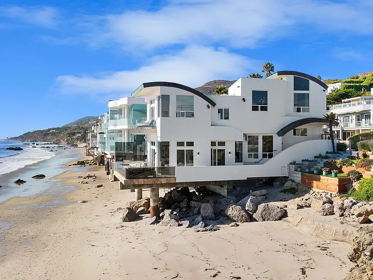 31626 Sea Level Dr — Photo 3