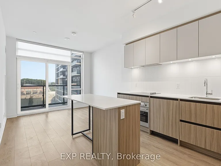 7950 Bathurst St #625 — Photo 4