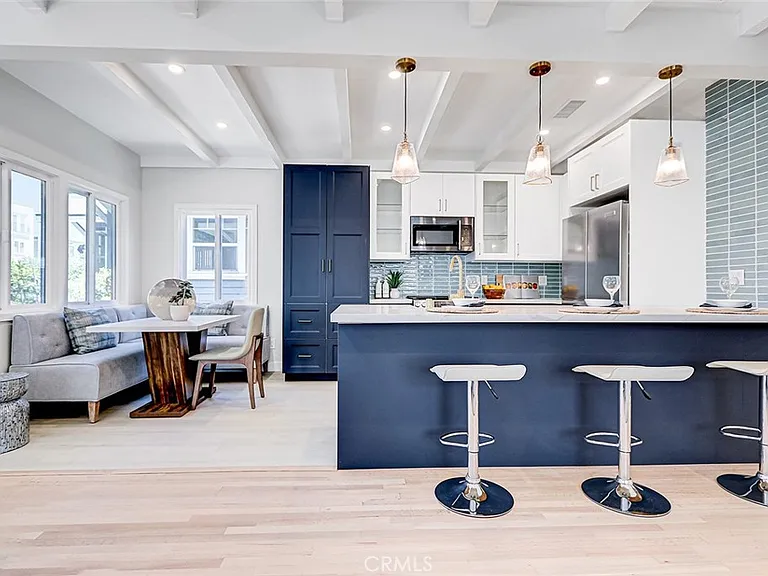 216 Monterey Blvd — Photo 6