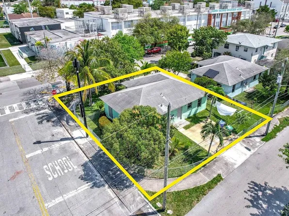 1858 NW 1st Pl, Miami, FL 33136