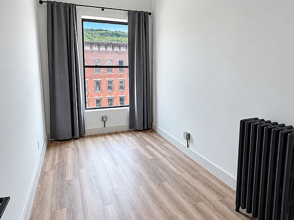5th image of 114 Main St #11370936