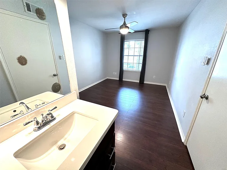 2750 Holly Hall St #704 — Photo 23