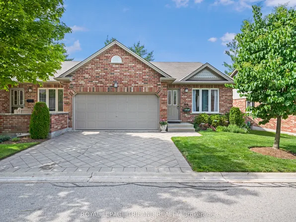43 Capulet Walk #11, London, ON N6H 5V4