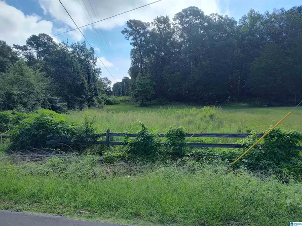 65 Spring Valley Rd #65, Sylacauga, AL 35150