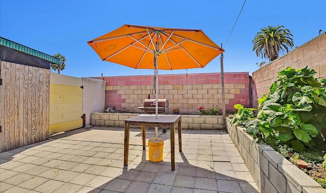 2 bed, 1000 sqft, $2,875 — Photo 4
