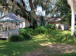 275 W Lake Rd, Palm Harbor, FL 34684