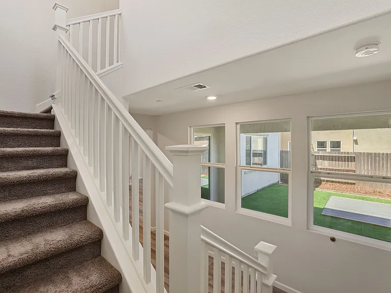 1457 W Woodward Ave — Photo 11