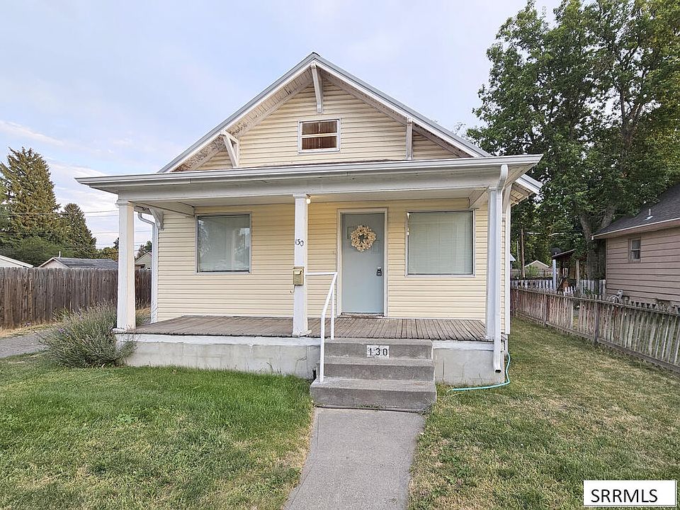 1st image of 130 E 17th St