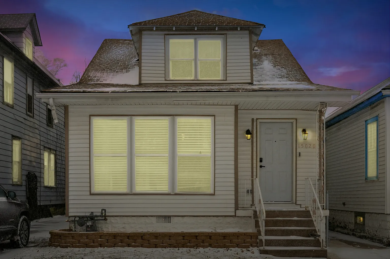 15020 Marshfield Ave photo 1