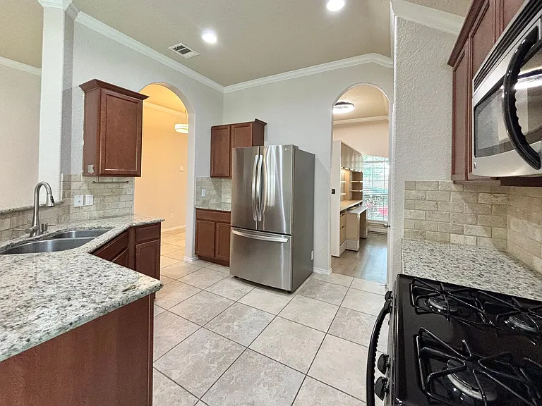 14415 High Plains Dr — Photo 13