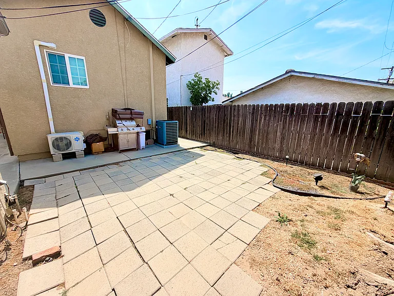629 S Meridian Ave — Photo 5