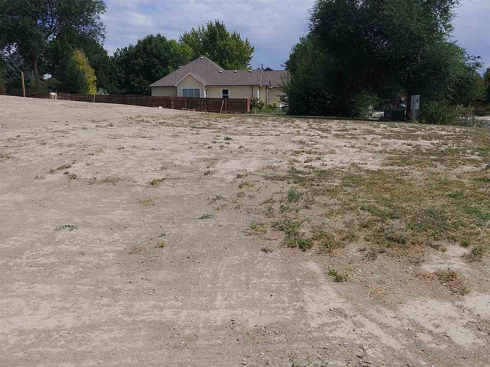 1st image of 2560 Corral Dr