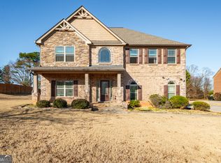 104 Shimmering Waters Ln, Fayetteville, GA