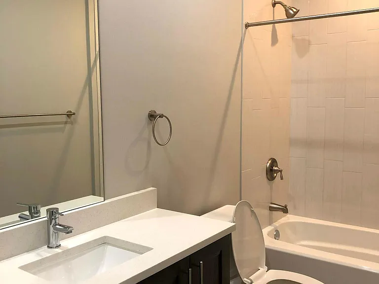7129 W Belmont Ave — Photo 12