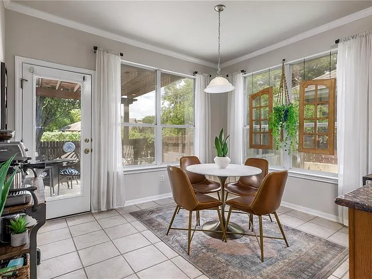 6819 Telluride Trl — Photo 11