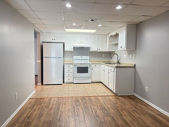 5th image of 1704 N Hamilton St APT D