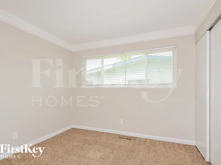 3245 Santiago Dr — Photo 11