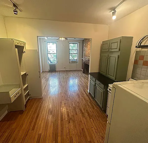1365 1st Ave #3D — Photo 3