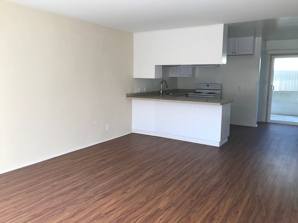 1st image of 9622 Laurel St #96221