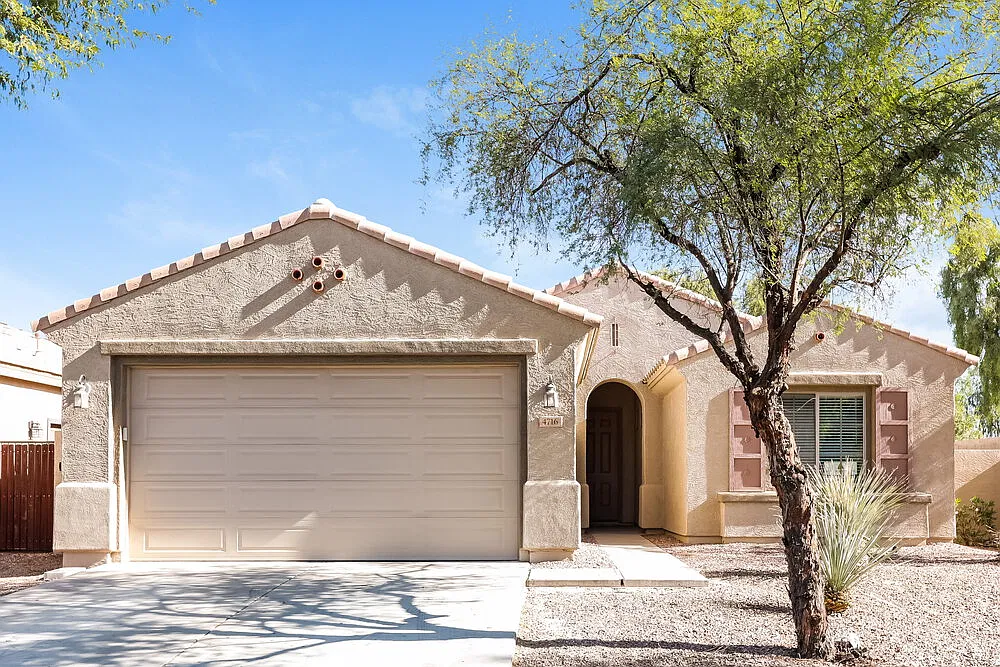 4 bed, 2.0 bath, 1773 sqft, $2,460 — Photo 1