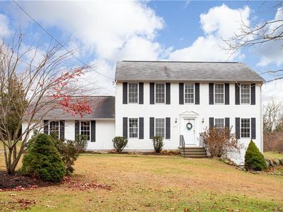 540 Carrs Pond Rd, East Greenwich, RI, 02818