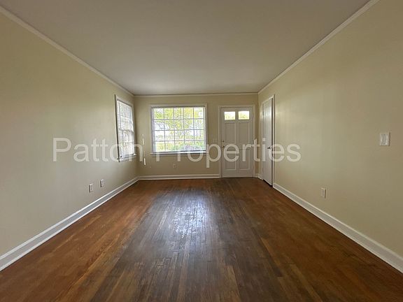 4th image of 1534 S Kilbourne Rd
