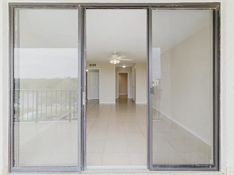 100 Oakmont Ln #507 — Photo 24