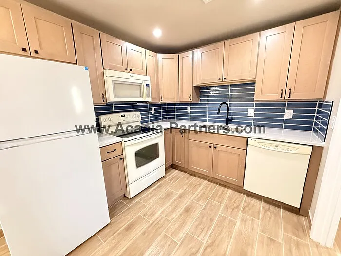 2917 N Park Ave — Photo 6