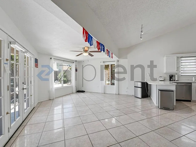 1157 E Encinas Ave — Photo 8