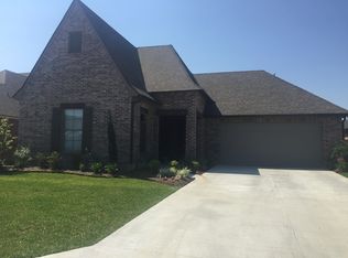 406 Birchview Drive, Broussard, LA 70518