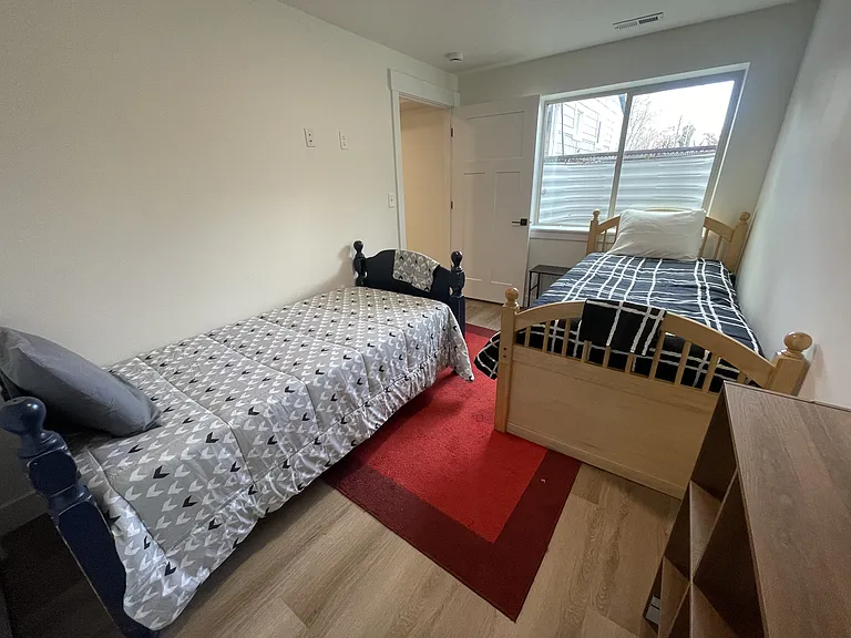 2233 Jefferson Ave #4 — Photo 34