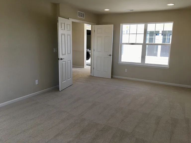5733 Tilden St — Photo 14