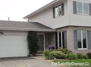 2405 Berkley Dr, Madison, WI 53719