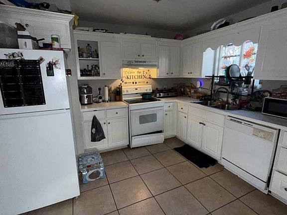 5th image of 3454 Lawton Rd