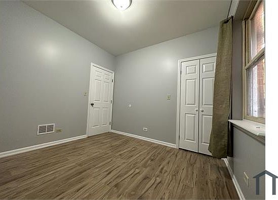 4th image of 723 S Campbell Ave