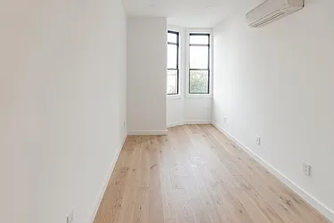 Rented by Silver Line Realty Group NY LLC