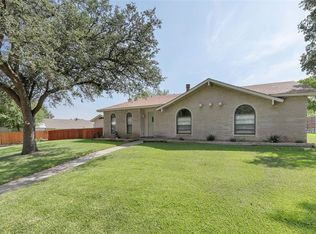 2908 Woodhaven, Carrollton, TX 75007