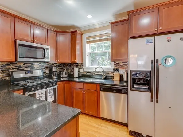 6 Forest St #2, Boston, MA 02119