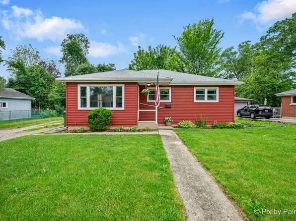 352 Brice Ave, Mundelein, IL 60060