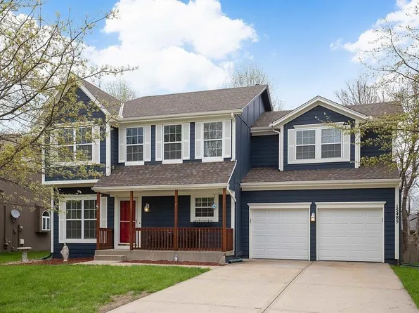 15485 S Sturgeon Dr, Olathe, KS 66062