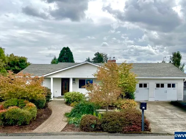 1209 E St, Independence, OR 97351
