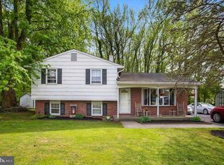 27 Churchlanding Rd, Pennsville, NJ 08070