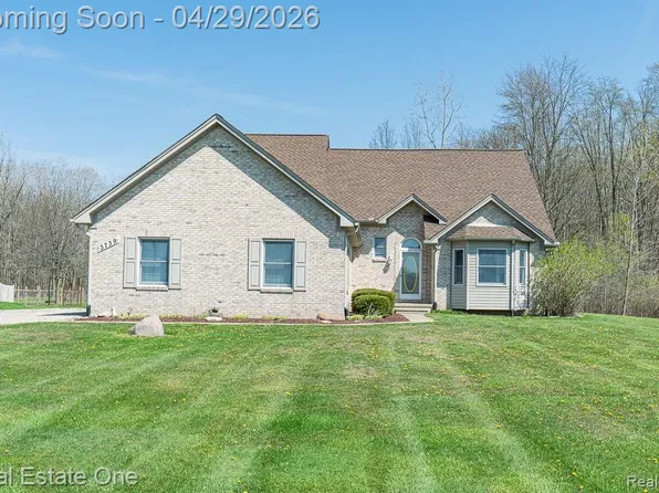3739 Bethuy Rd, Casco, MI 48064